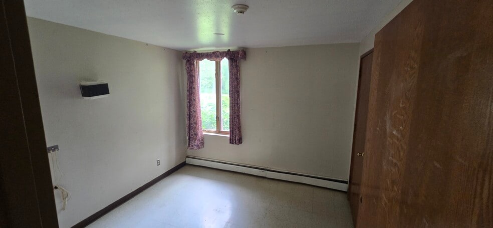 More Photos Of 2876 230th St, Sidney Assisted Living For Sale