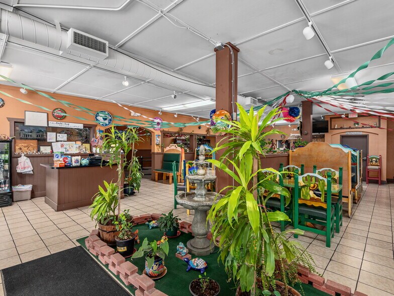 More Photos Of 76 E Main St, Brevard Restaurant For Sale