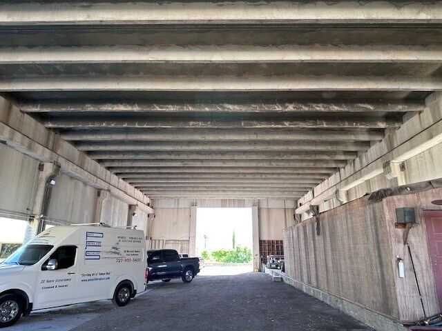 More Photos Of 761 Wesley Ave, Tarpon Springs Manufacturing For Sale