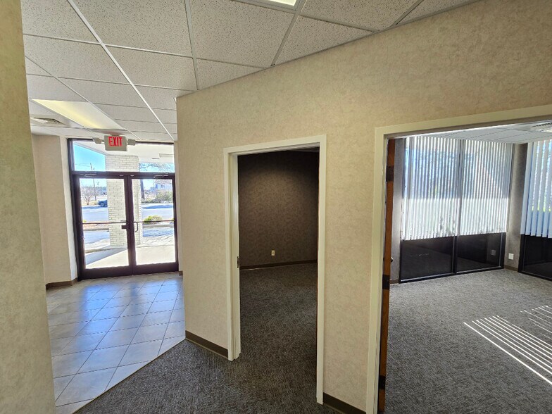 More Photos Of 1208 E Main St, Havelock Office For Sale