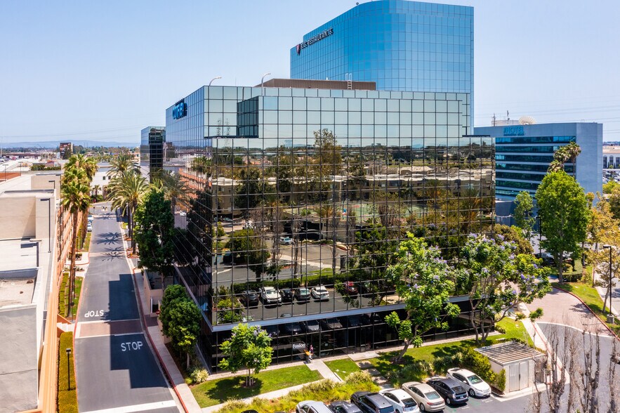 More Photos Of 7777 Center Ave, Huntington Beach Unknown For Lease