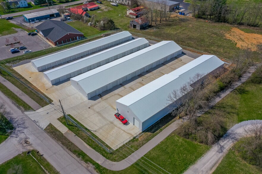 More Photos Of 665 David Ave, Danville Self Storage For Lease