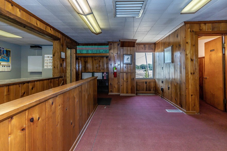 More Photos Of 283 N Main St, Fredericktown Industrial For Sale