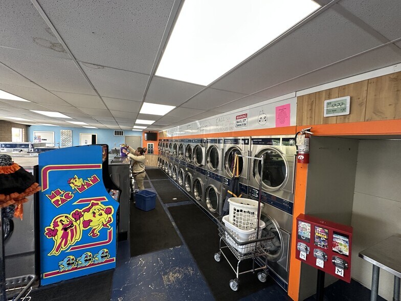 More Photos Of 30 Commercial Ave, Grantsville Freestanding For Sale