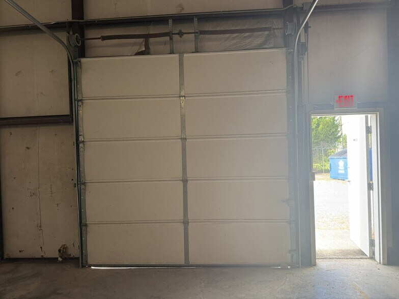 More Photos Of 3927 Highway 27, Sulphur Light Distribution For Lease