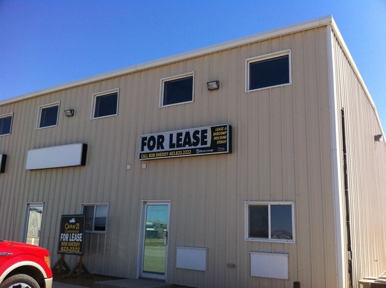 More Photos Of 560 Premier Rd, Drumheller Warehouse For Lease
