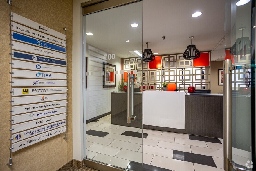 More Photos Of 800 S Gay St, Knoxville Coworking Space
