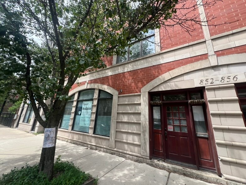More Photos Of 852-856 N Damen Ave, Chicago Office For Lease