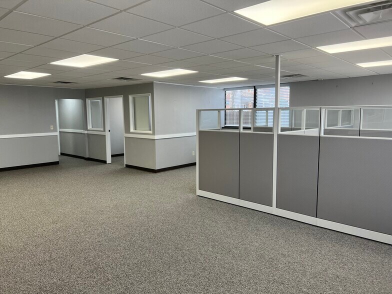 More Photos Of 6300 NW Expressway, Oklahoma City Medical For Sale