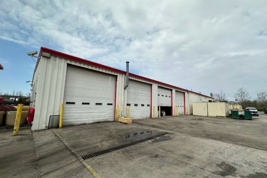 More Photos Of 635 Viox Dr, Erlanger Service For Lease