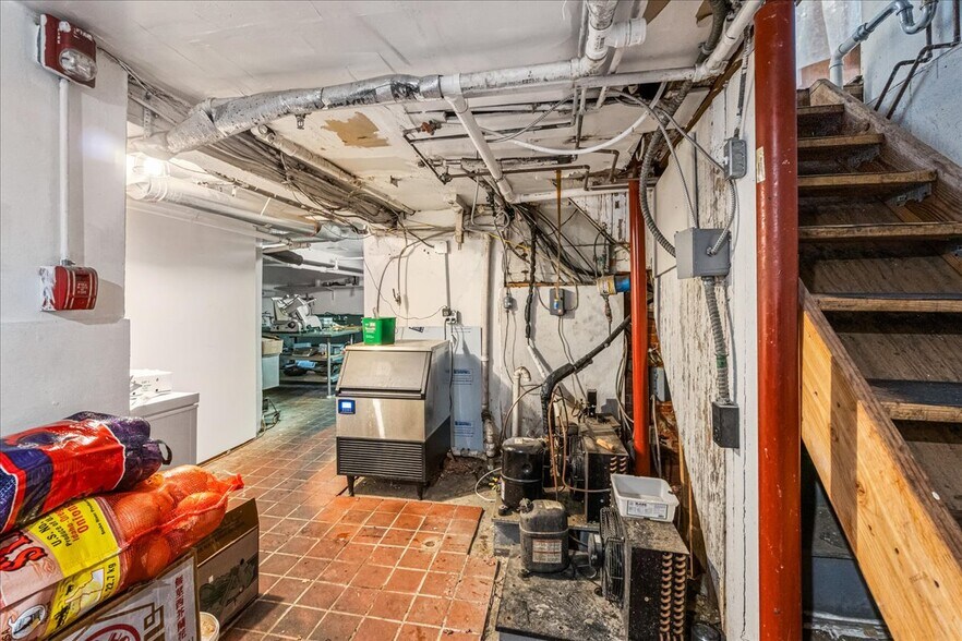 More Photos Of 4 Main St, Kings Park Storefront Retail Residential For Sale