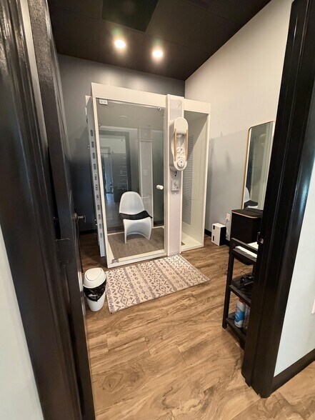 More Photos Of 909 Osprey Point Ln, Knoxville Office For Lease