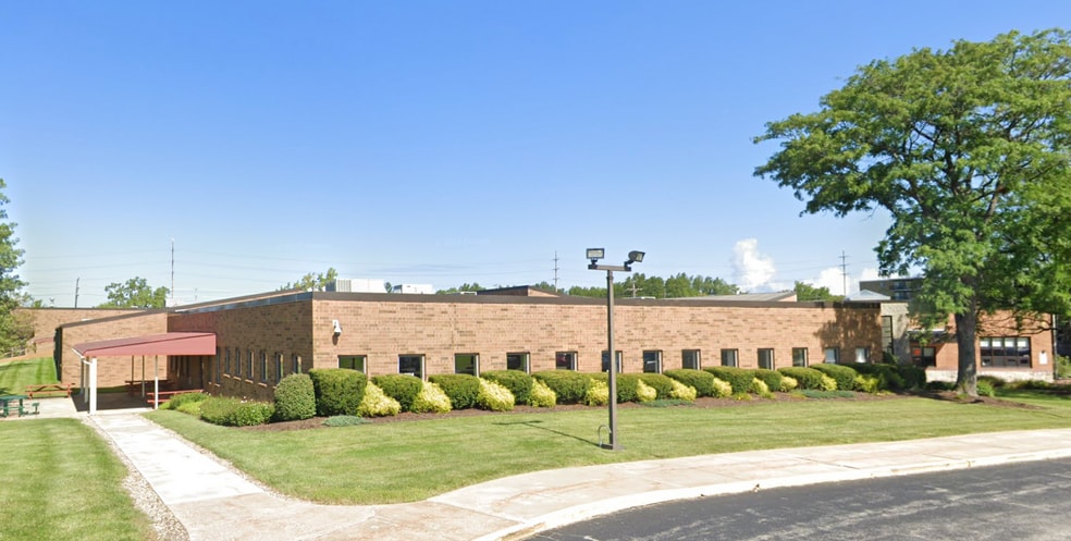 More Photos Of 1490 E 191st St, Euclid Light Manufacturing For Lease