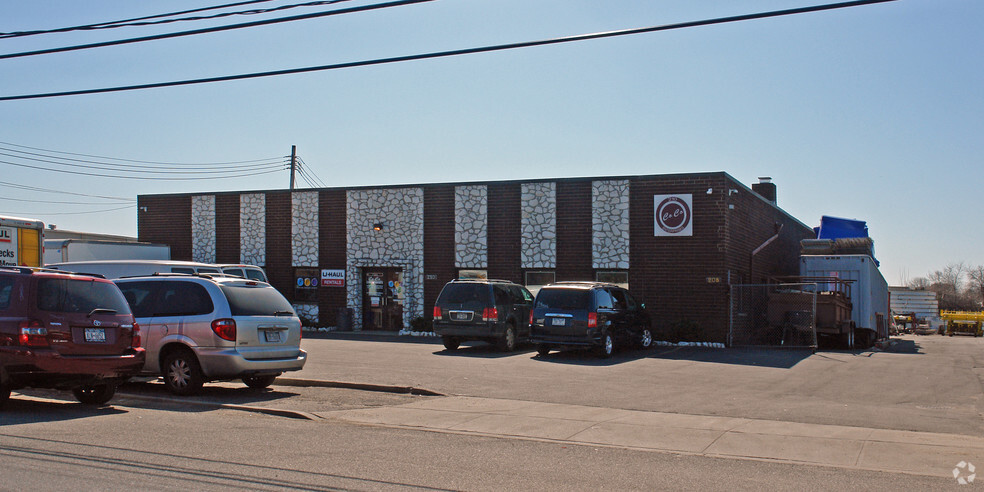 Primary Photo Of 208-210 S Fehr Way, Bay Shore Manufacturing For Sale