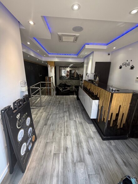 More Photos Of 3008-3010 Jerome Ave, Bronx Warehouse For Lease