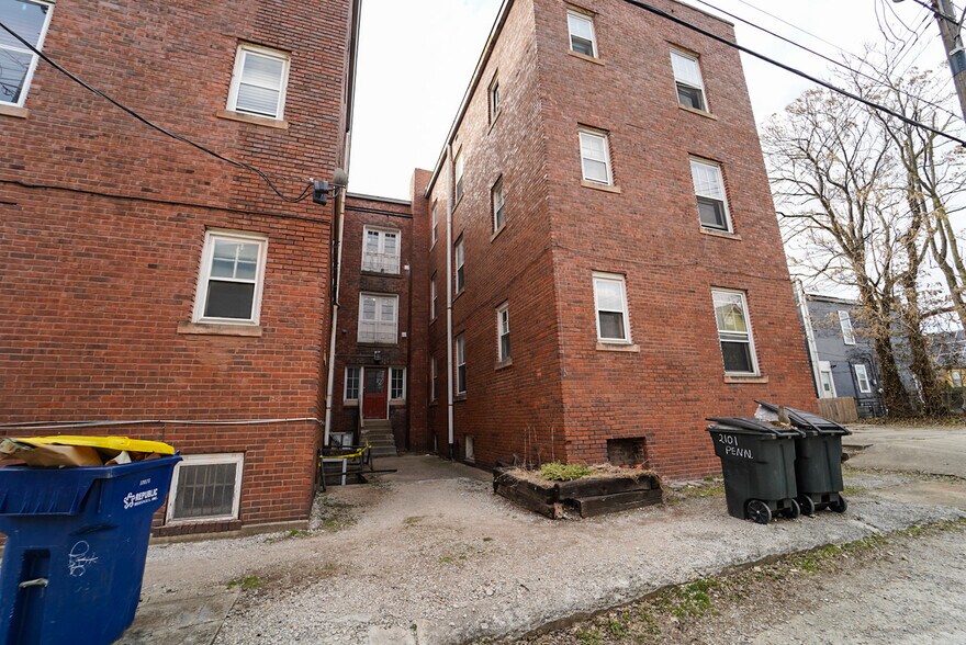 More Photos Of 2101 N Pennsylvania St, Indianapolis Apartments For Sale