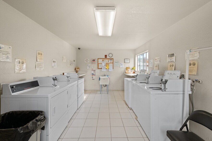 More Photos Of 72805 Park View Dr, Palm Desert Apartments For Sale