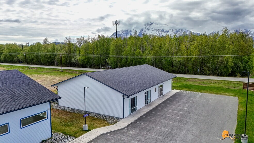 More Photos Of 1075 S Inner Springer Loop, Palmer Industrial For Sale