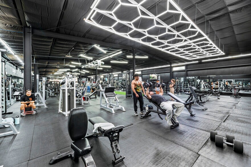 More Photos Of 11703-11711 Spring Cypress Rd, Tomball Unknown For Lease