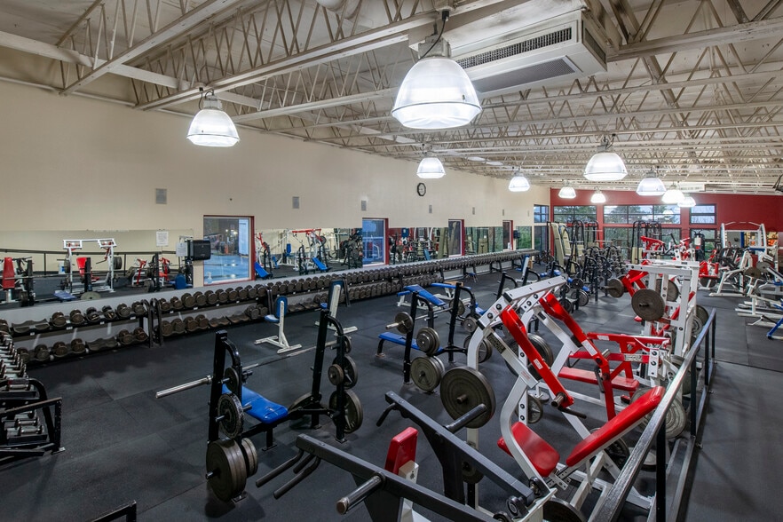 More Photos Of 1713 Beavercreek Rd, Oregon City Freestanding For Lease