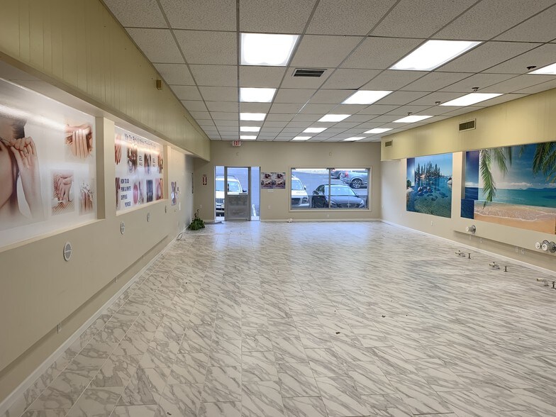 More Photos Of 1990 Washington Valley Rd, Martinsville General Retail For Lease