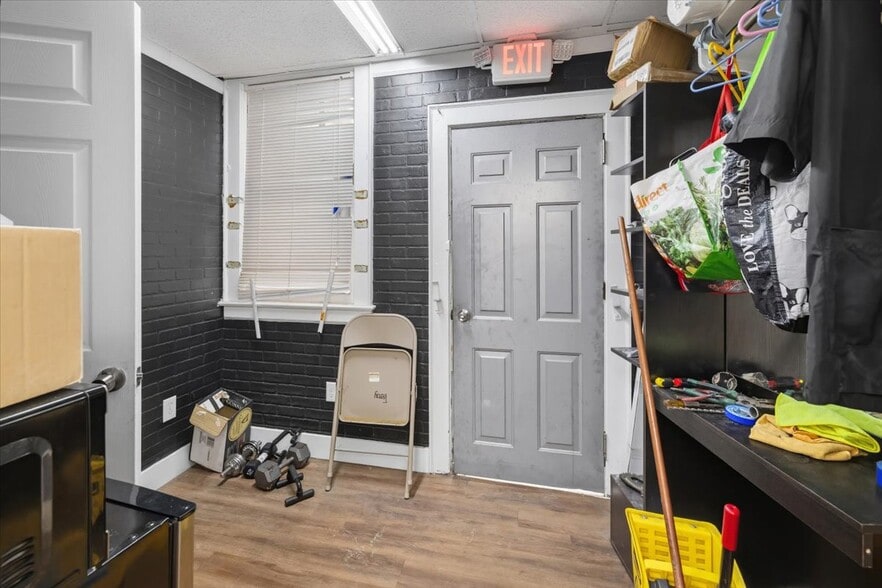 More Photos Of 216-218 Orange Ave, Irvington Convenience Store For Sale