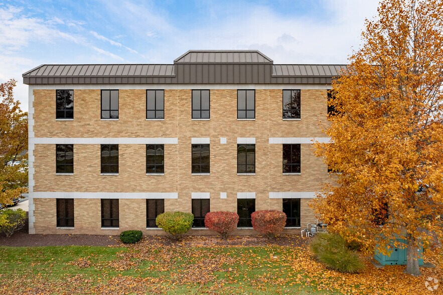 More Photos Of 300 Nibco Pky, Elkhart Loft Creative Space For Lease