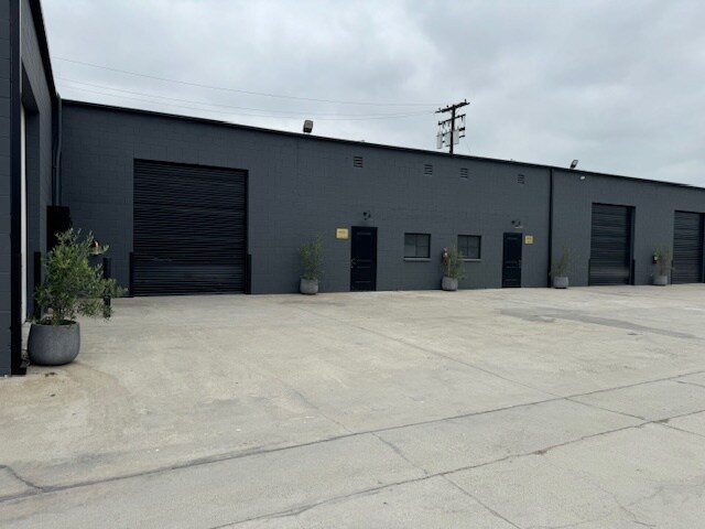 More Photos Of 8036-8042 Allport Ave, Whittier Manufacturing For Lease