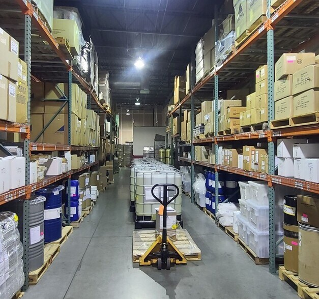 More Photos Of 2400 Pilot Knob Rd, Mendota Heights Light Manufacturing For Lease