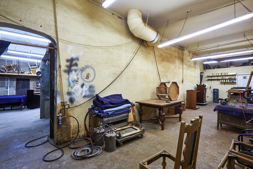 More Photos Of 1517 E Washington Blvd, Pasadena Storefront Retail Residential For Sale