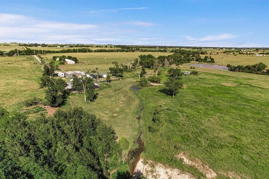 More Photos Of 3007 County Road 303, Jarrell Land For Sale