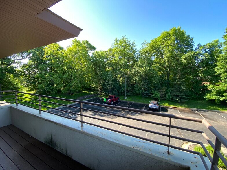 More Photos Of 4640 Nicols Rd, Eagan Medical For Sale