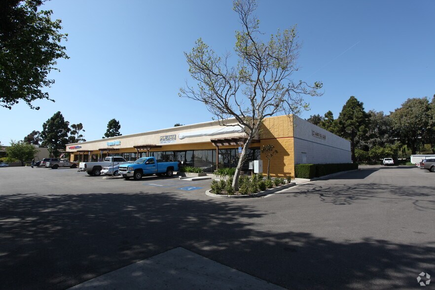 More Photos Of 4001-4017 E Main St, Ventura Restaurant For Lease