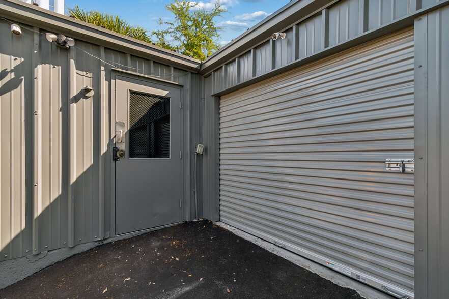 More Photos Of 1453 S Martin Luther King Jr Ave, Clearwater Warehouse For Sale