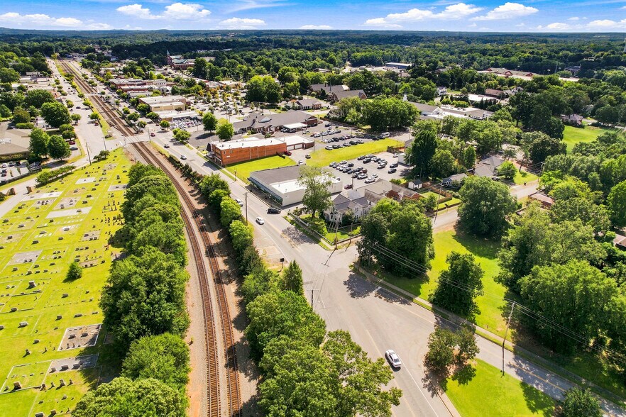 More Photos Of 339 W Main St, Easley Office For Sale