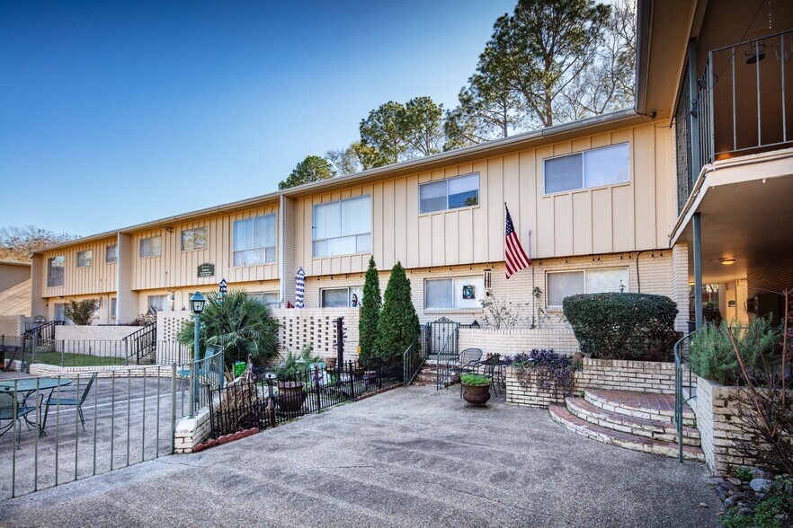 More Photos Of 620 S 28th Ave, Hattiesburg Apartments For Sale