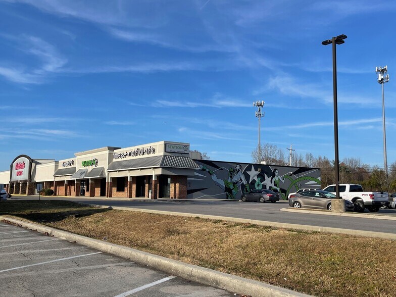 More Photos Of 1802 N Jackson St, Tullahoma Unknown For Lease