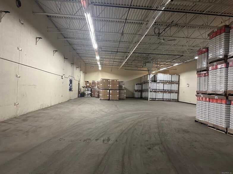 More Photos Of 55 Lathrop Road Ext, Plainfield Manufacturing For Sale