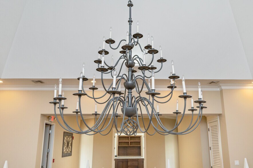 More Photos Of 3201 Heritage Plantation Blvd, Laurel Hill Office For Sale