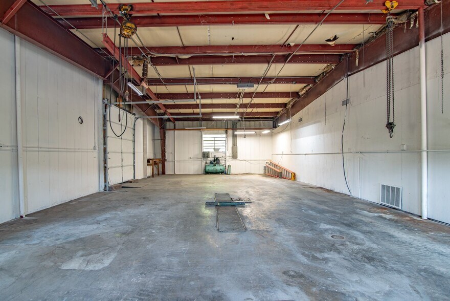 More Photos Of 716 High St, Brandenburg Freestanding For Sale