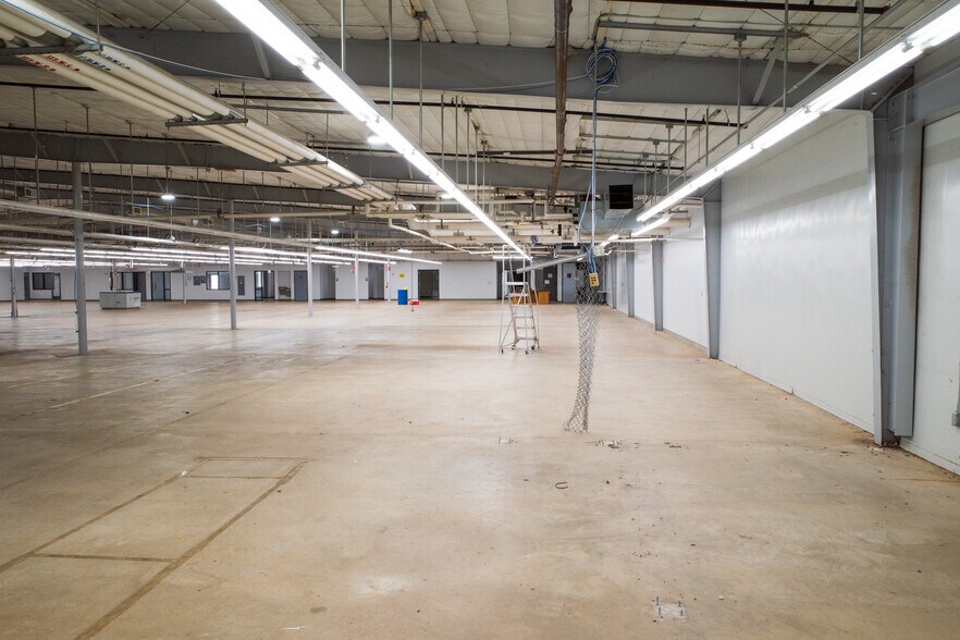 More Photos Of 151 Graham Rd, College Station Research And Development For Lease