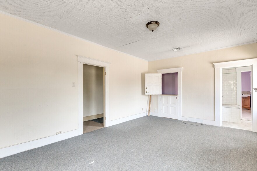 More Photos Of 6354 Painter Ave, Whittier Office Residential For Sale