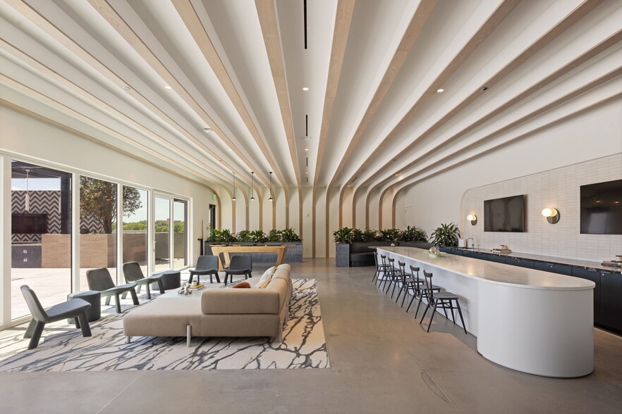 More Photos Of 319 W Lenoir St, Raleigh Apartments For Lease