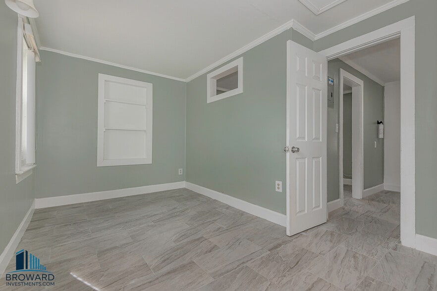 More Photos Of 224 SW 15th St, Dania Beach Apartments For Sale