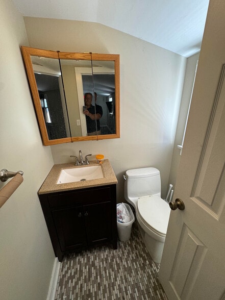 More Photos Of 6 Hilltop Rd, Mendham General Retail For Sale