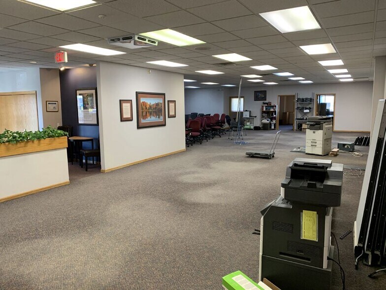 More Photos Of 2241 Pinehurst Dr, Middleton Warehouse For Sale