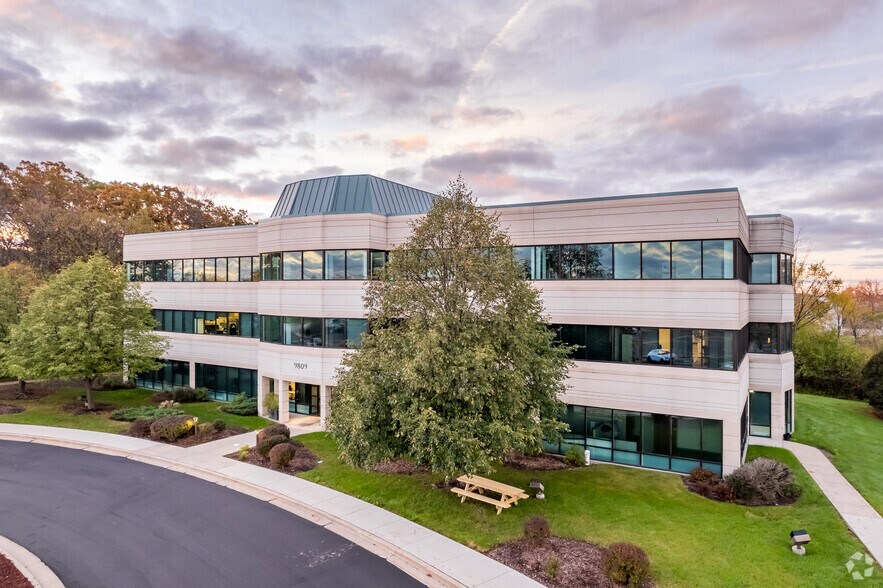 More Photos Of 9809 S Franklin Dr, Franklin Office For Lease