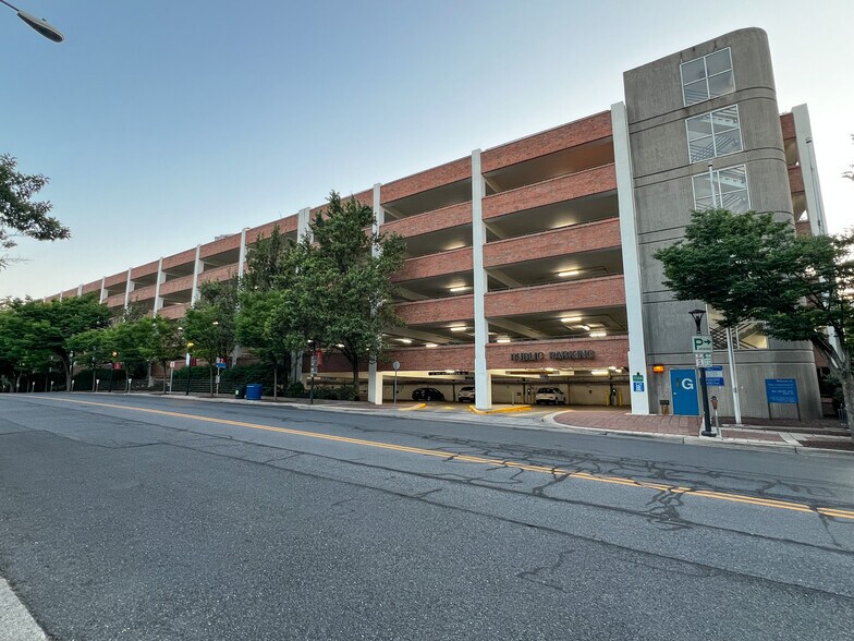 More Photos Of 11303 Amherst Ave, Wheaton Office Residential For Sale