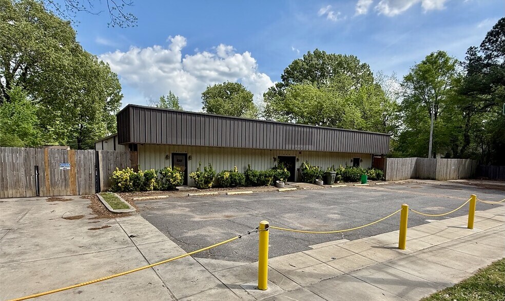 More Photos Of 854 Vaughn Rd, Memphis Flex For Sale