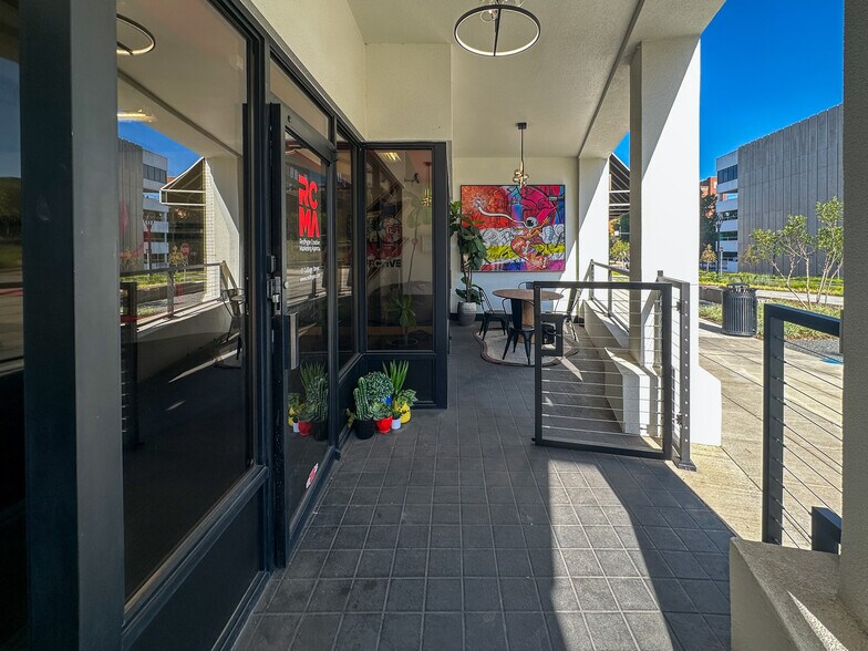 More Photos Of 17 College St, Greenville Storefront Retail Office For Lease